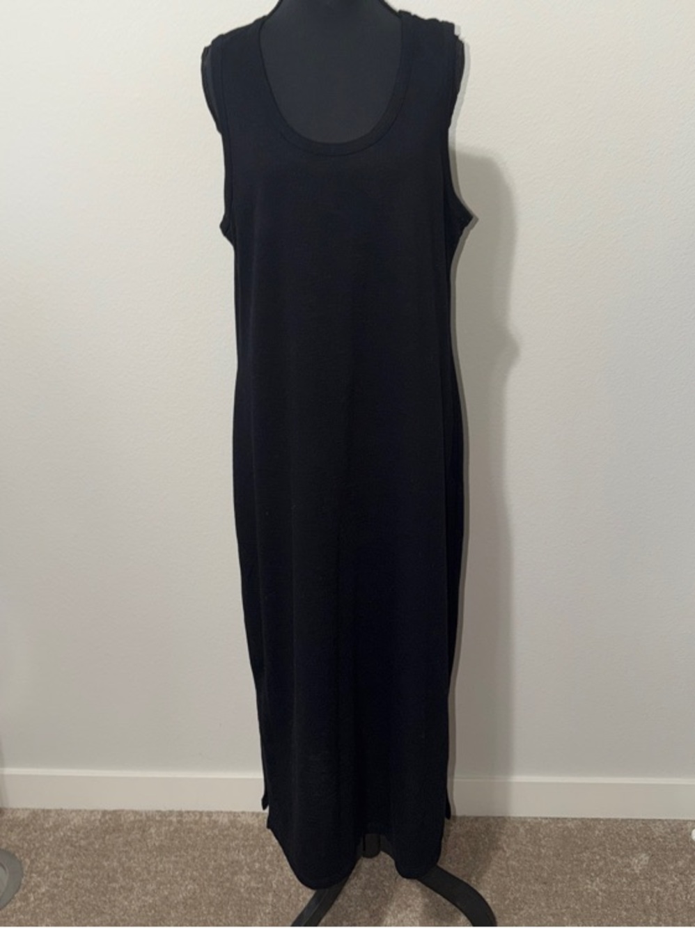 dip Black Sleeveless Scoop Neck Maxi Dress